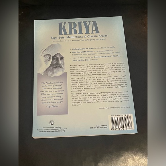 KRIYA Meditation & Yoga Book - Picture 3 of 5